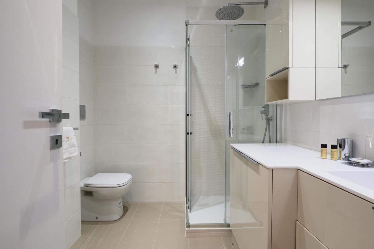 Duomo Luxury Apartment VI Milan Luaran gambar